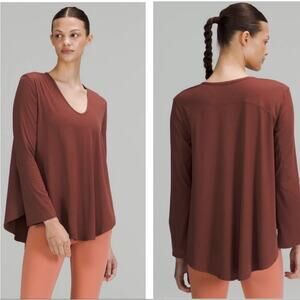 Lululemon Top Womens 8/10 Smoky Red Nulu Relaxed Fit Yoga Long Sleeve V Neck
